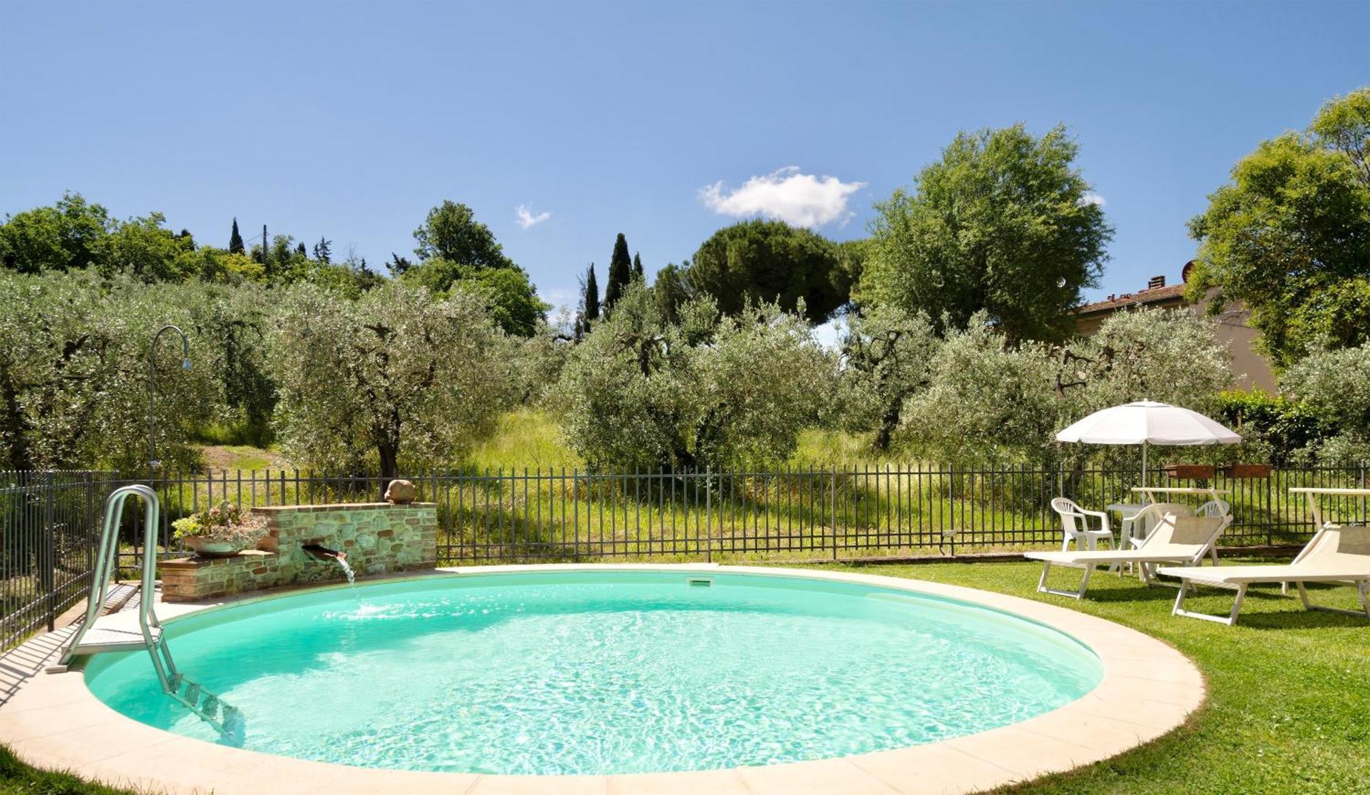 Aparthotel Casa Vacanze Con Piscina A San Gimignano Exterior foto